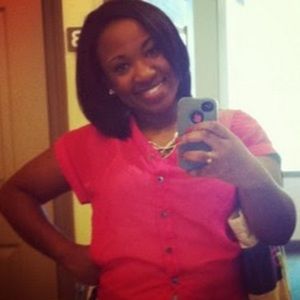 Meet your Posher, Maya